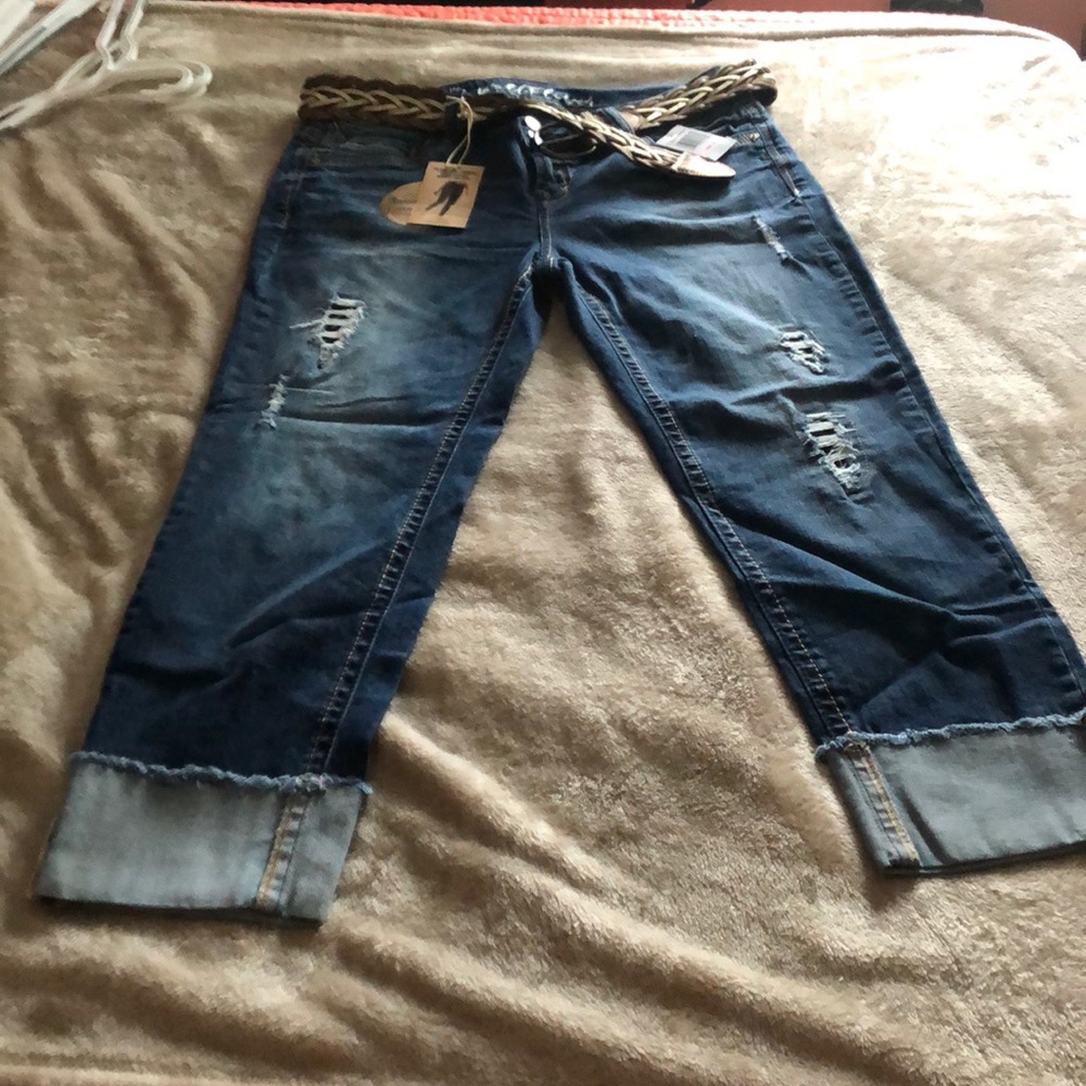 Wallflower ankle jeans